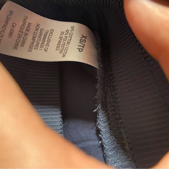 XS SCRUBS - Picture 2 of 2